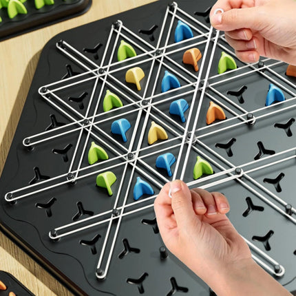 Triangle Chain Game - Geometric Boad game