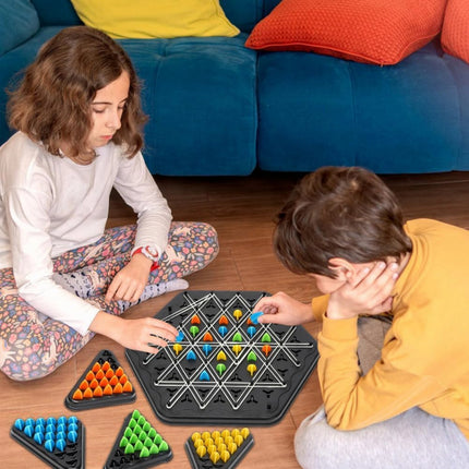 Triangle Chain Game - Geometric Boad game