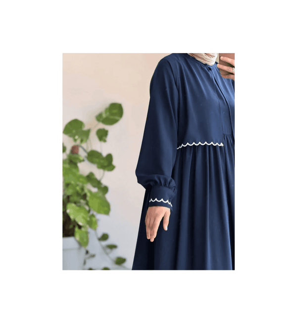 Navy Blue Scallop Embroidered Gulf Abaya
